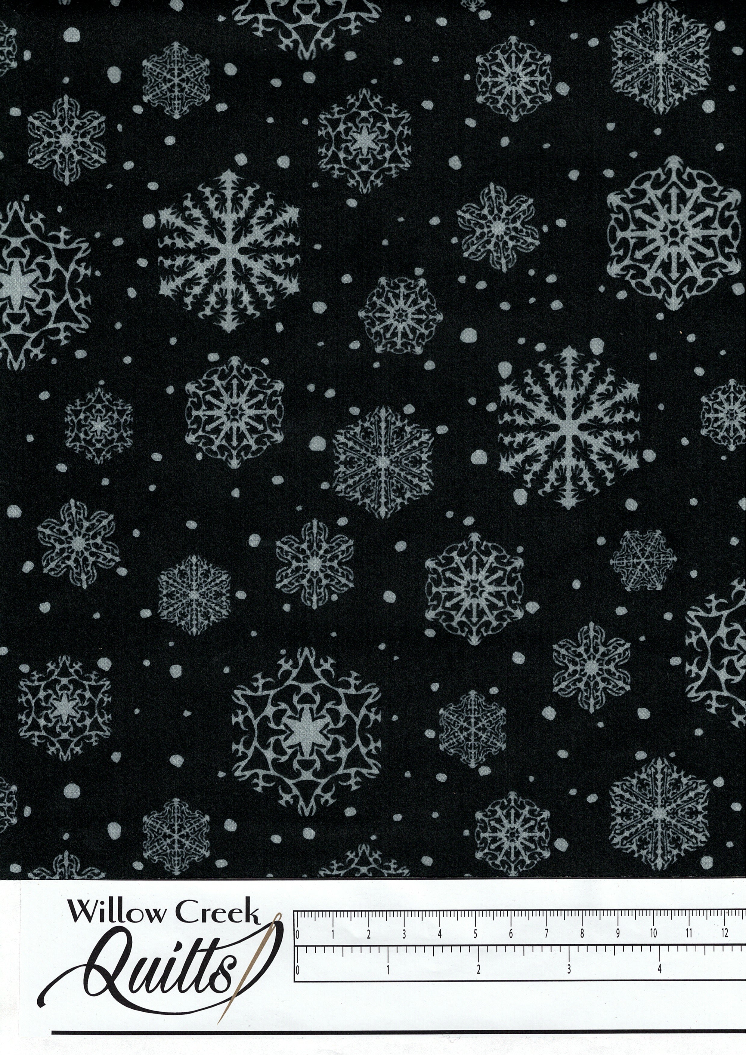 Frosted Forest flannel - Snowflakes - Black - F24306-99
